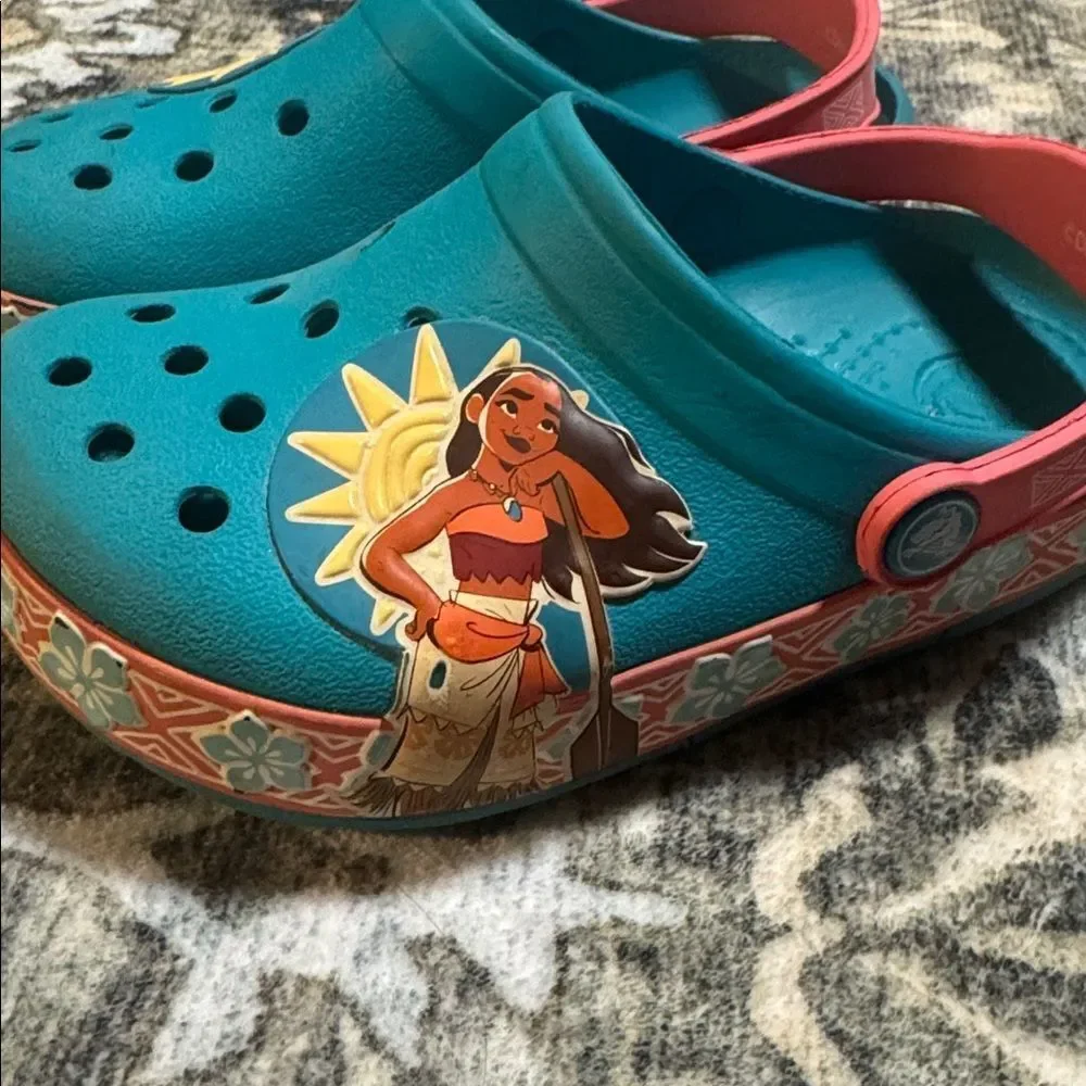 Disney Moana Crocs